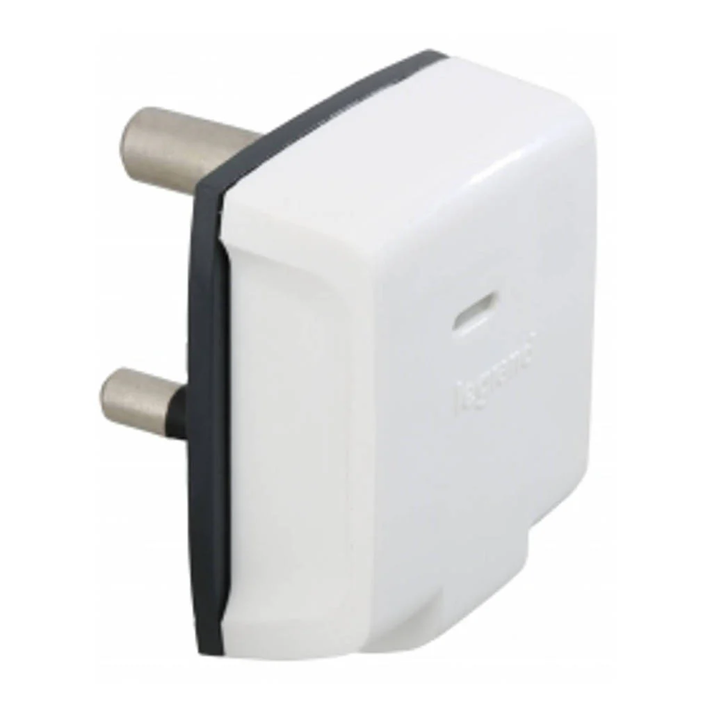 Legrand Arteor Energy Plug 6A White 5738 86