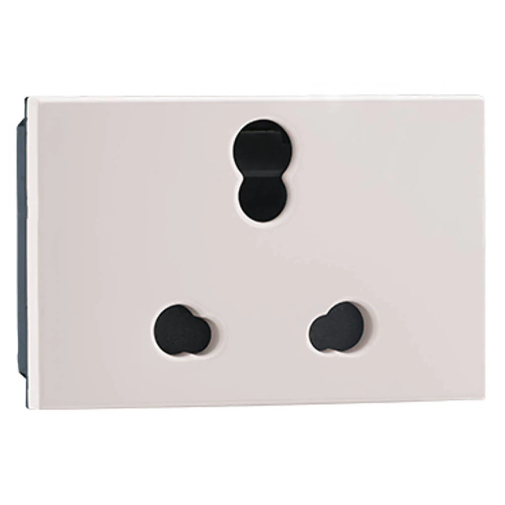 Legrand Myrius Nextgen Socket 3M 6/16A White 6792 29